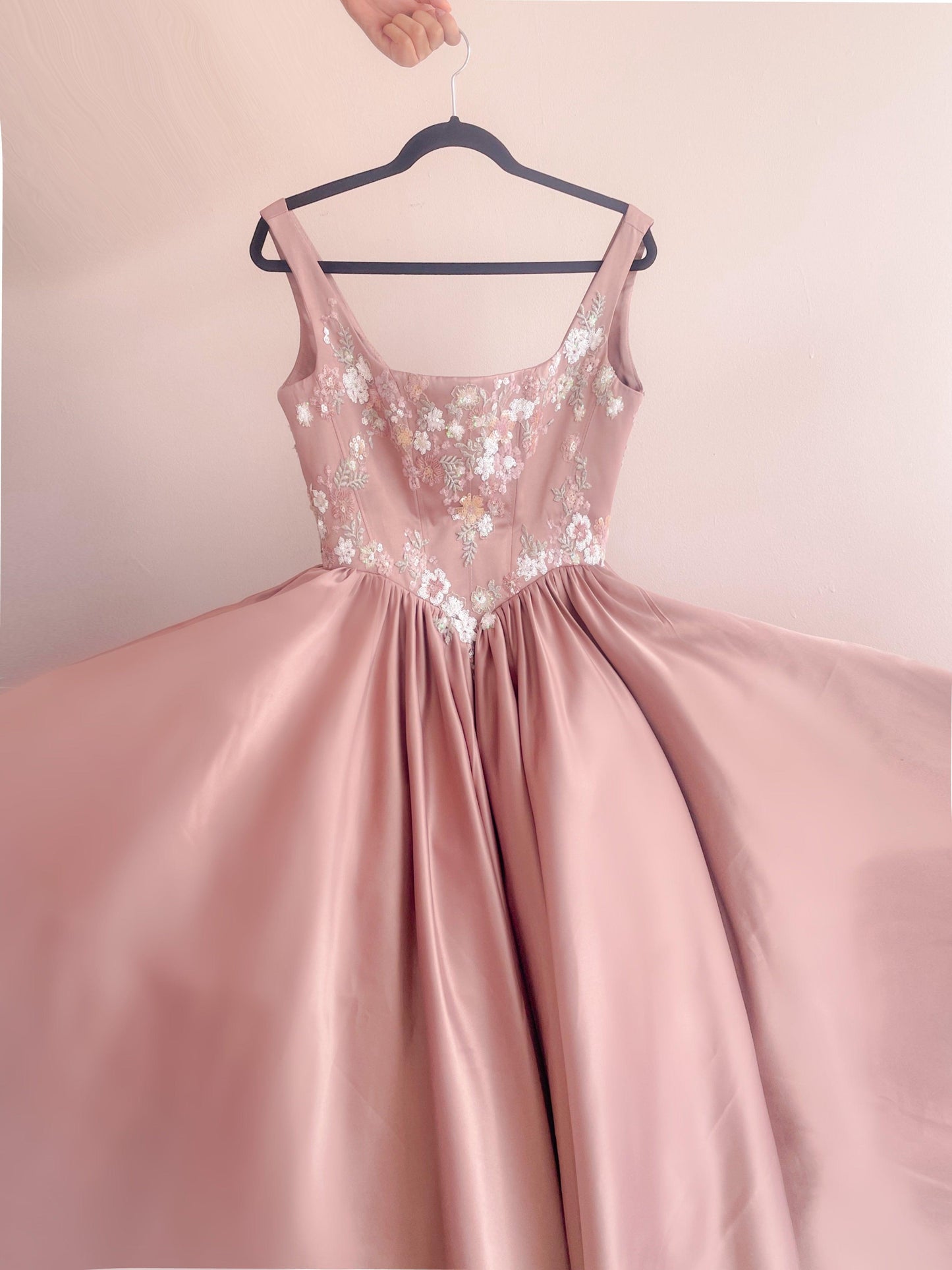 Muestra Vestido Johana talla aprox. 16