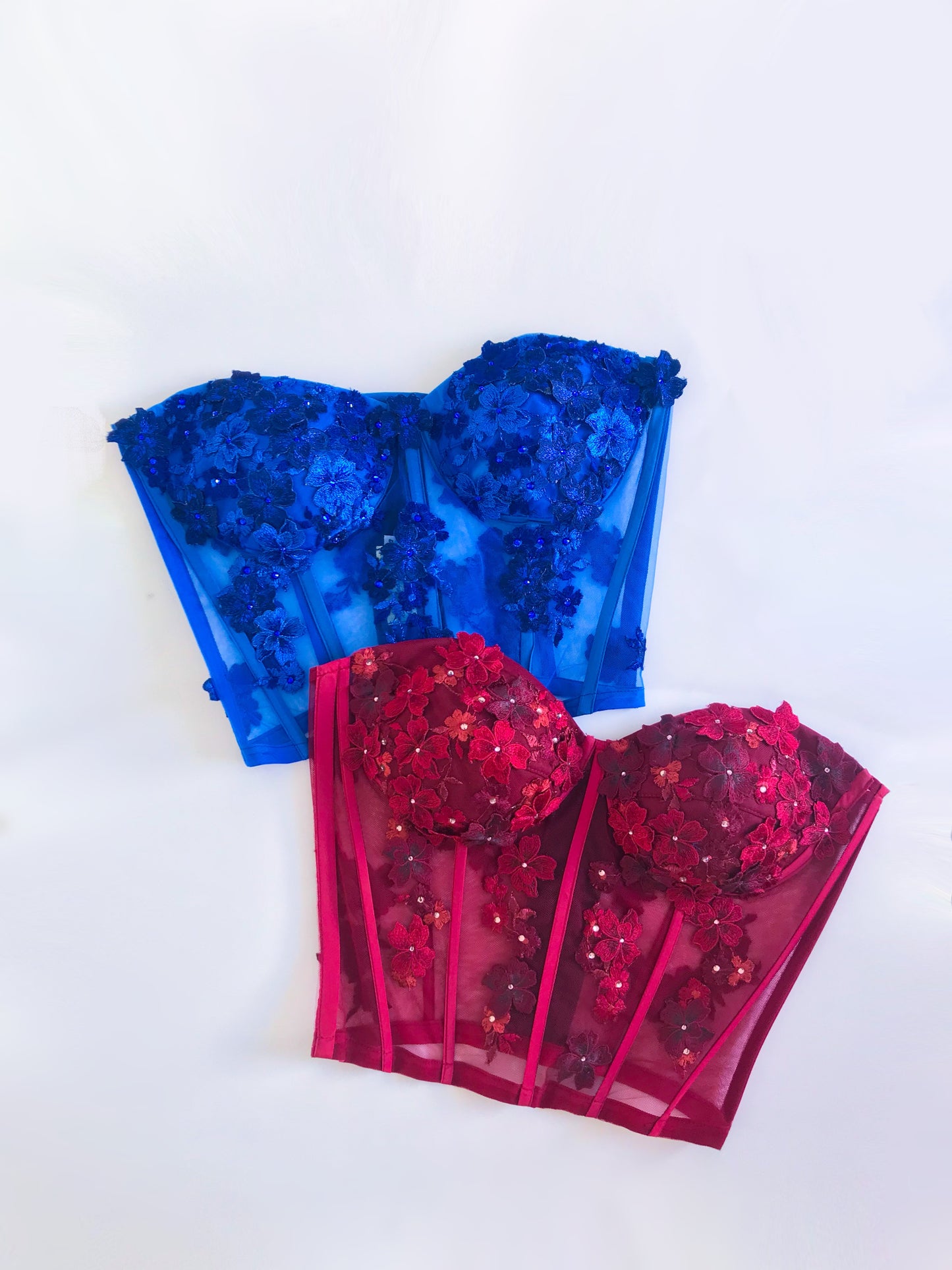 Muestra Bustier de Hortensias azul rey talla 4-6