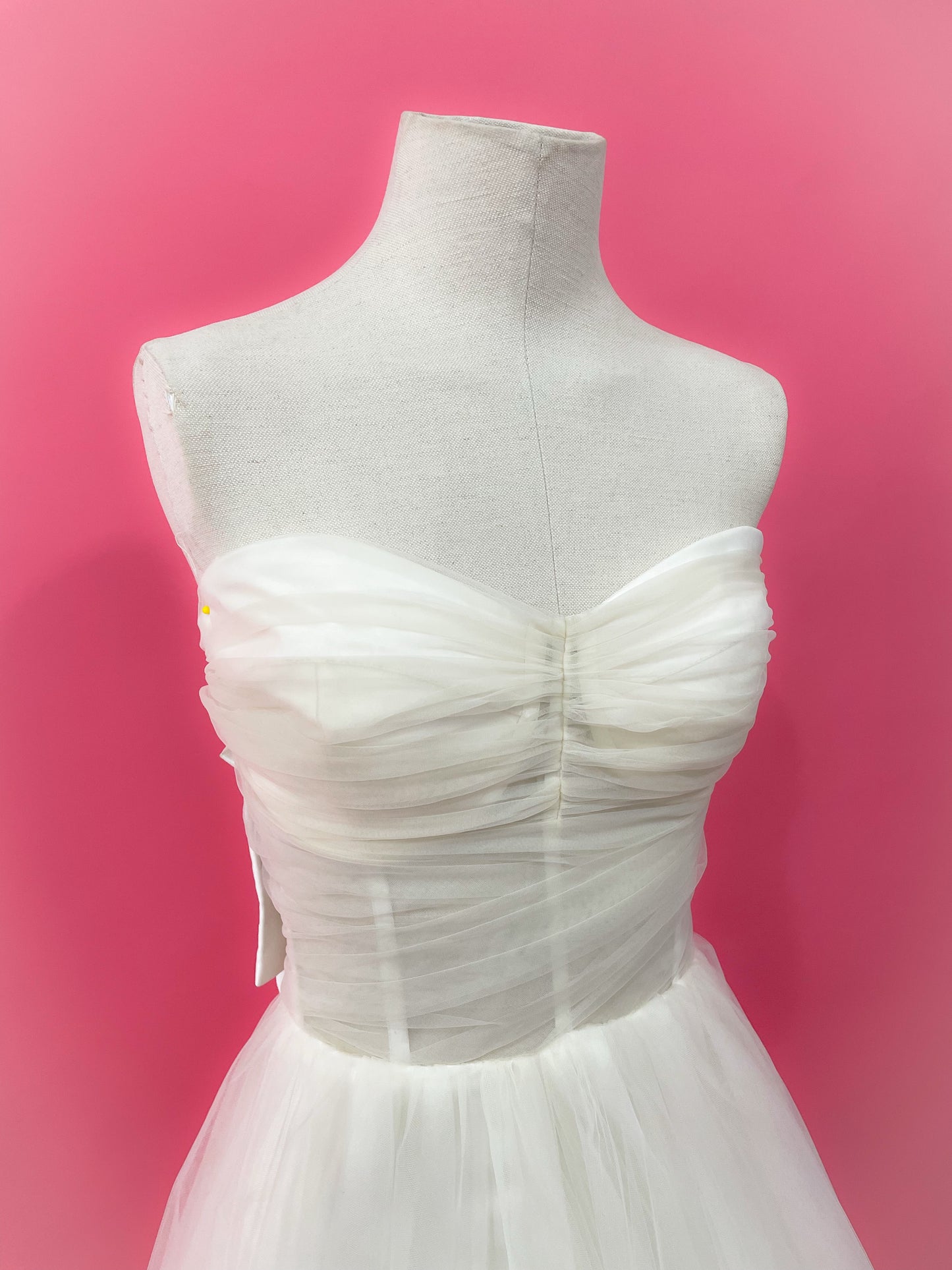 Muestra Vestido Dafne marfil talla 12-14