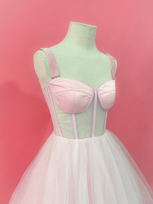 Muestra Vestido Camila rosa pastel talla 4