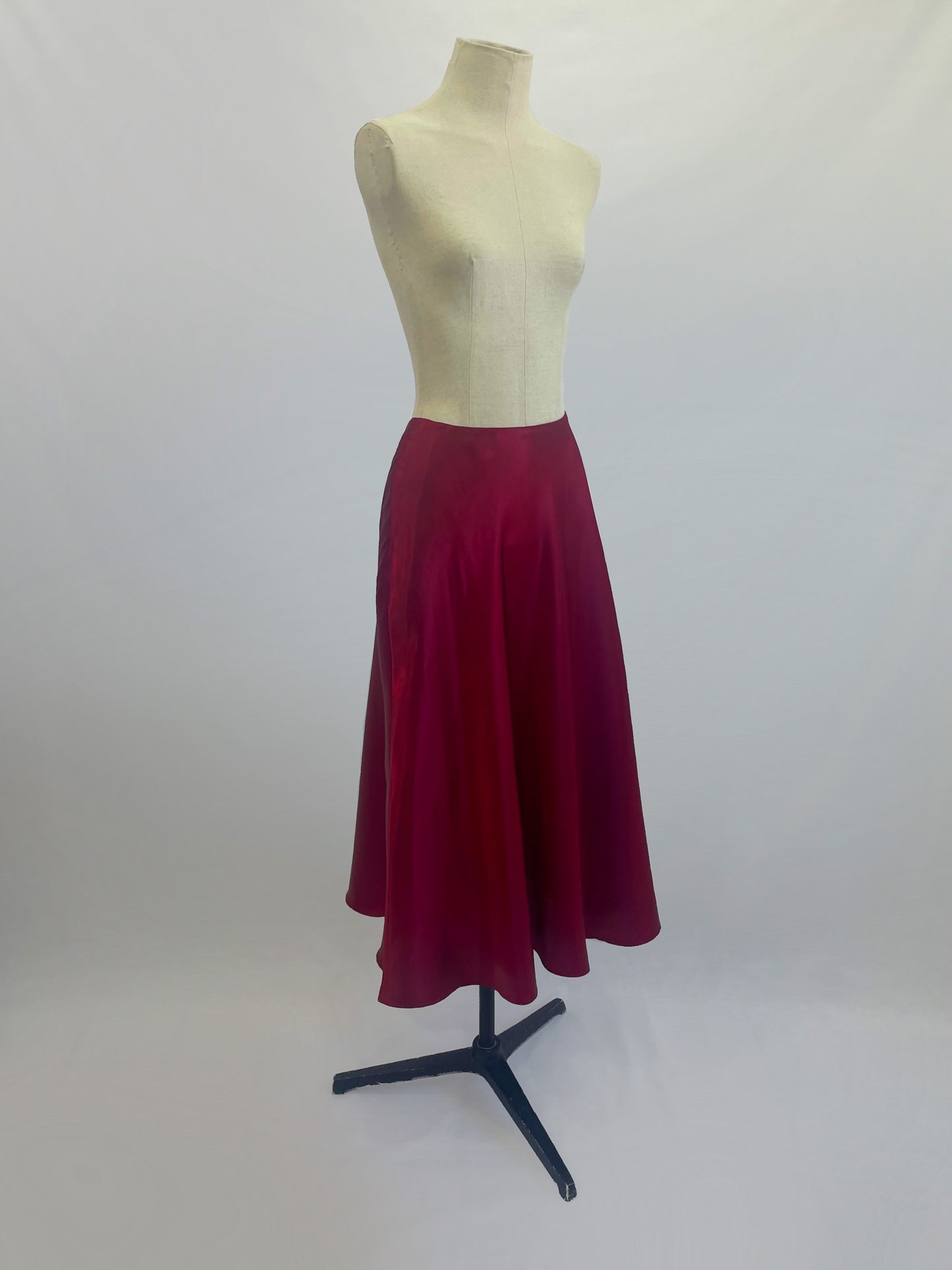 Falda Eos Guinda