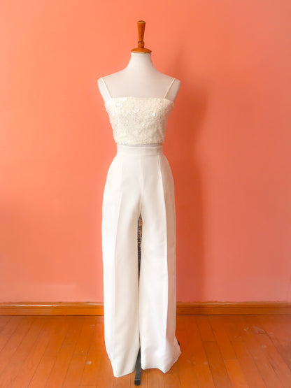 Sample of ivory 3D flower top size 6